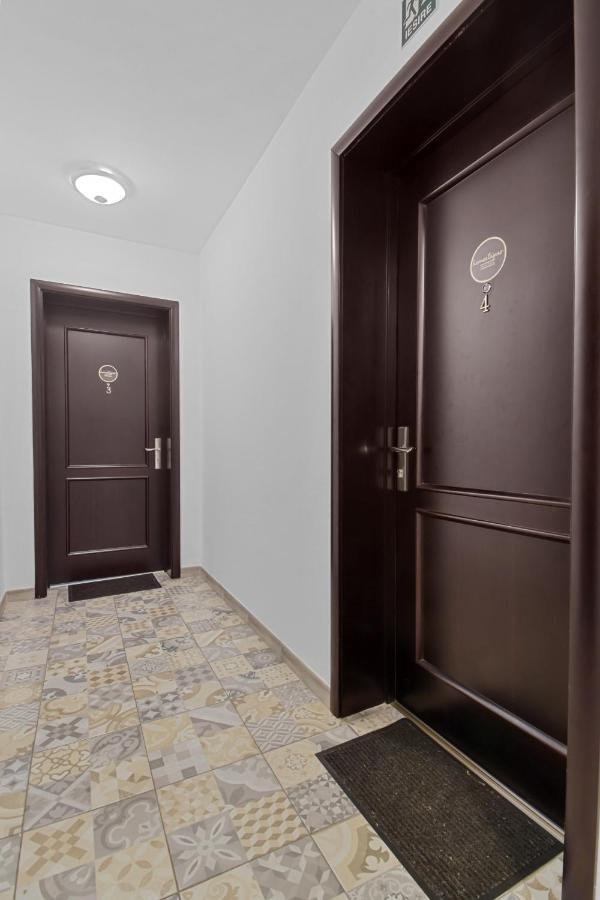 Homestay Otopeni Exteriér fotografie