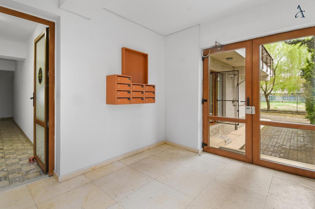 Homestay Otopeni Exteriér fotografie